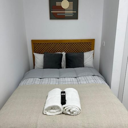 Rooms Mediavilla Madrid Exterior photo