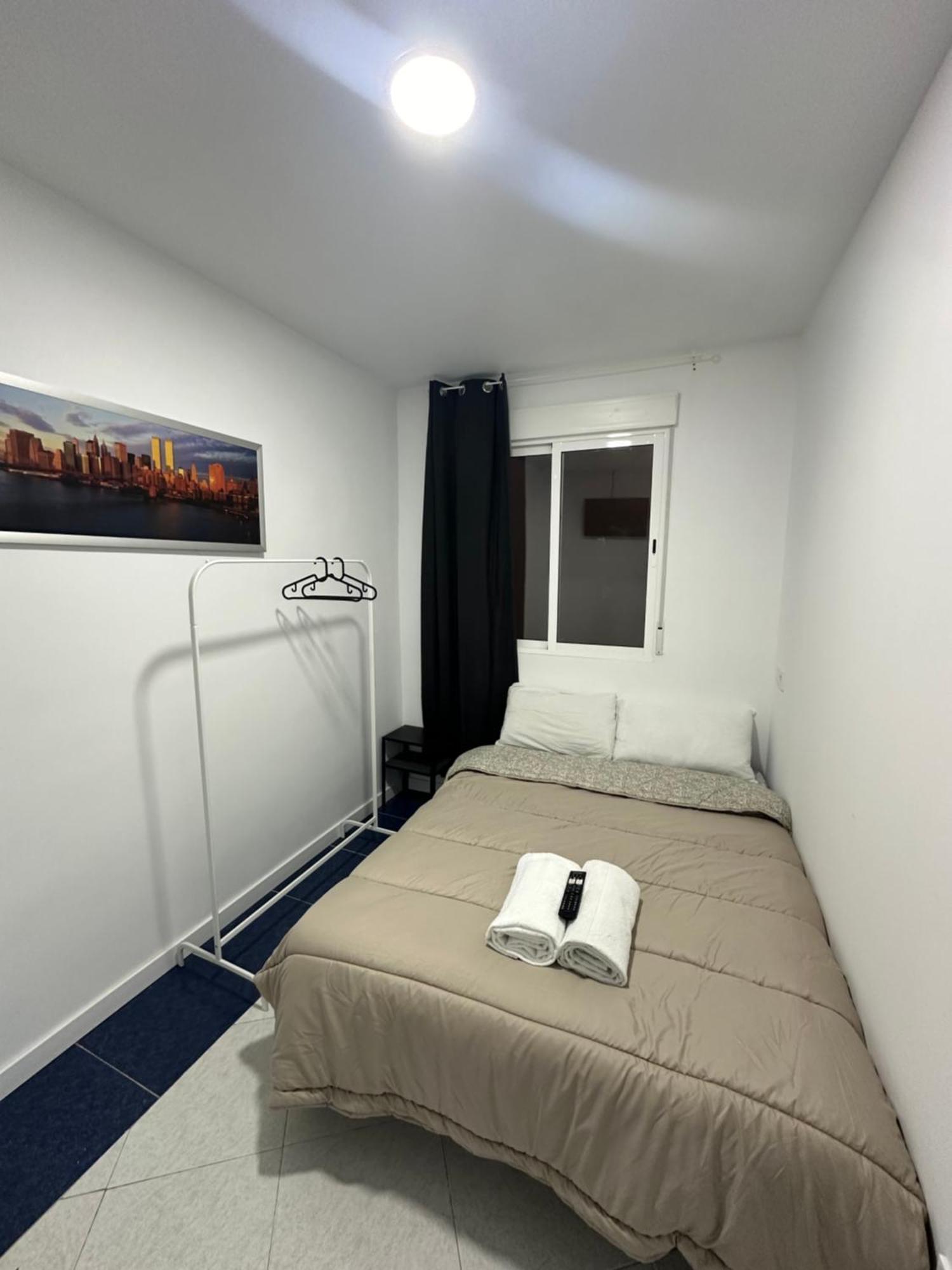 Rooms Mediavilla Madrid Exterior photo